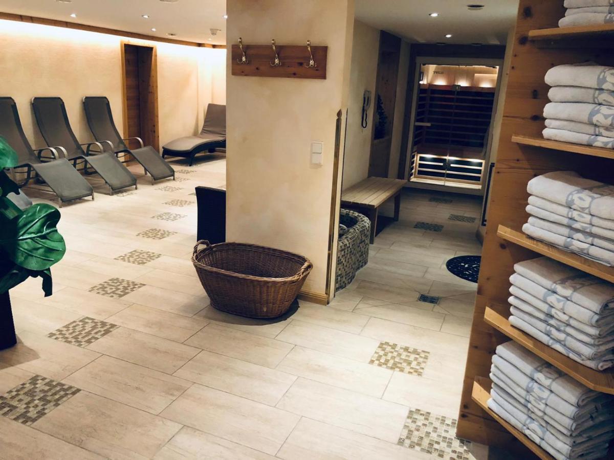 Hotel Roesslwirt Кирхберг Экстерьер фото