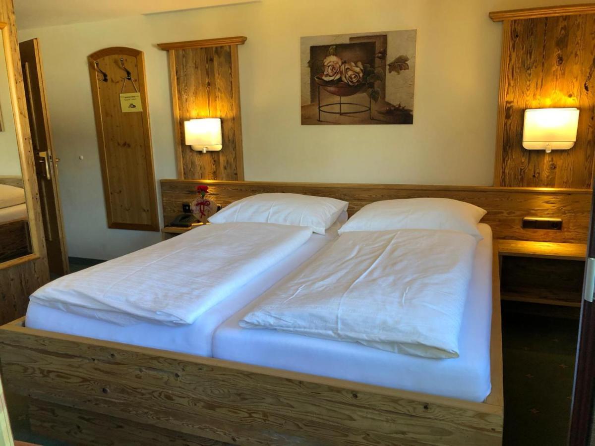 Hotel Roesslwirt Кирхберг Экстерьер фото