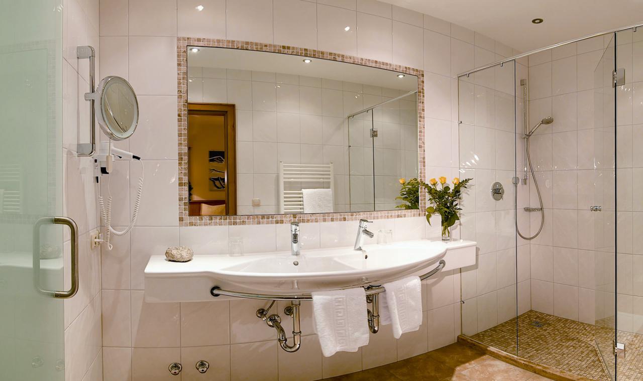 Hotel Roesslwirt Кирхберг Экстерьер фото